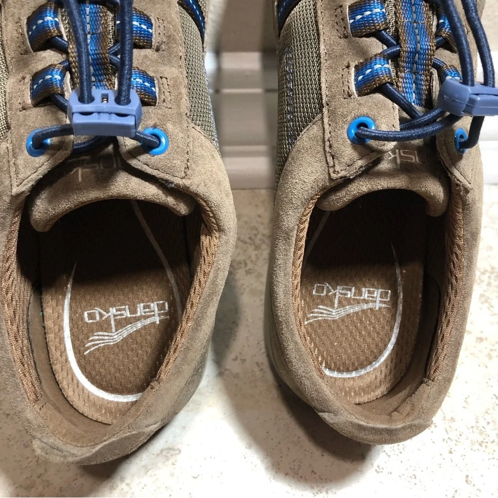 Dansko‎ Helen Women's Brown Suede Bungee Sneakers Shoes 40 US 9.5-10